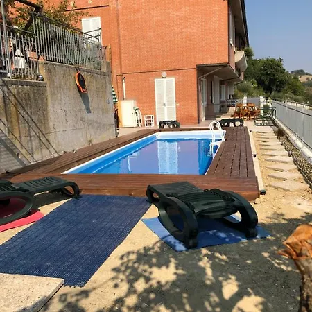 Calamazzante Alojamento de Acomodação e Pequeno-almoço Il Palazzone